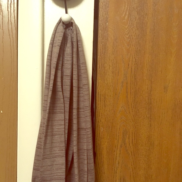 Infinity Scarf - Picture 1 of 3